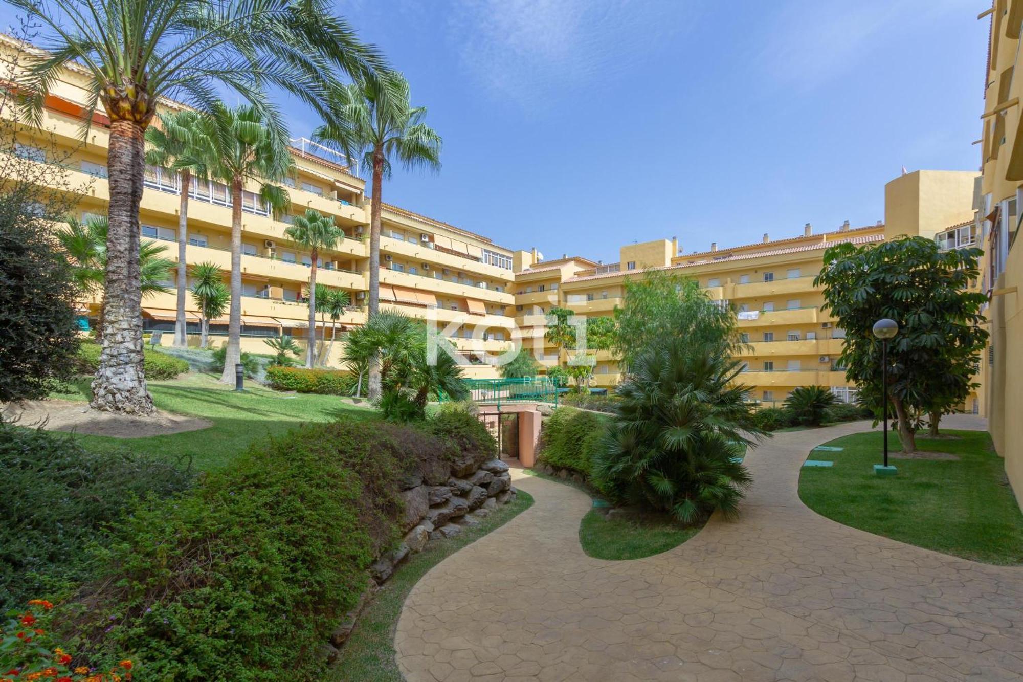 Koti Rentals - Nenufar Fuengirola Exteriör bild
