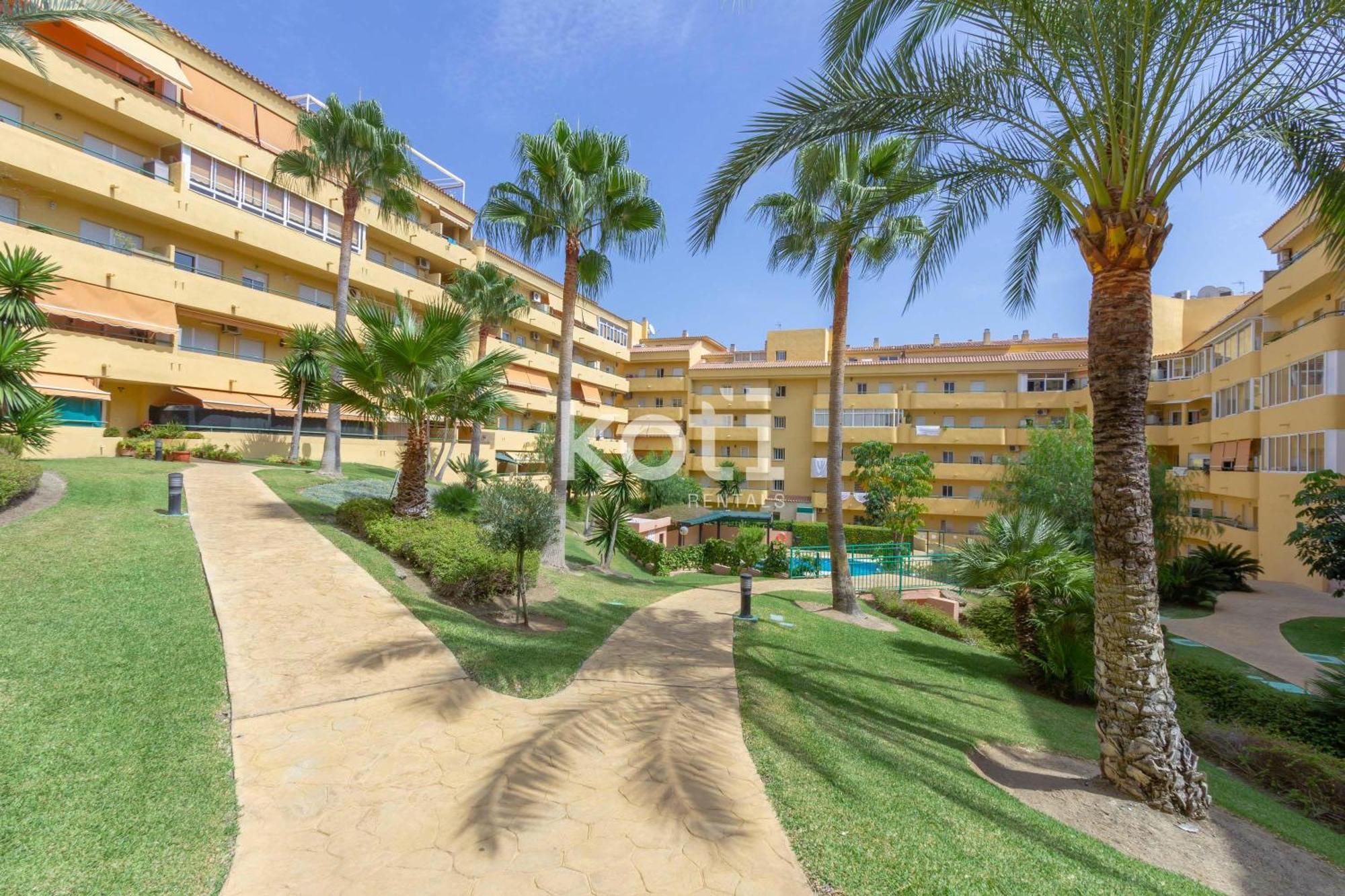Koti Rentals - Nenufar Fuengirola Exteriör bild